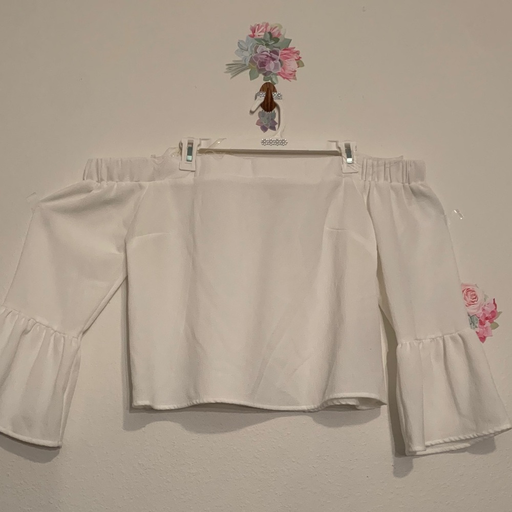 Extra large white cold shoulder tank top